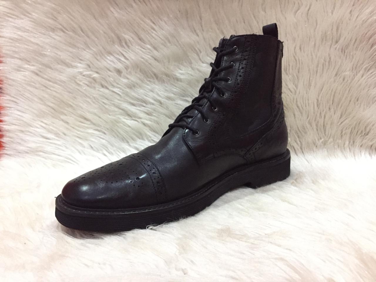 Johnston & Murphy black camouflage