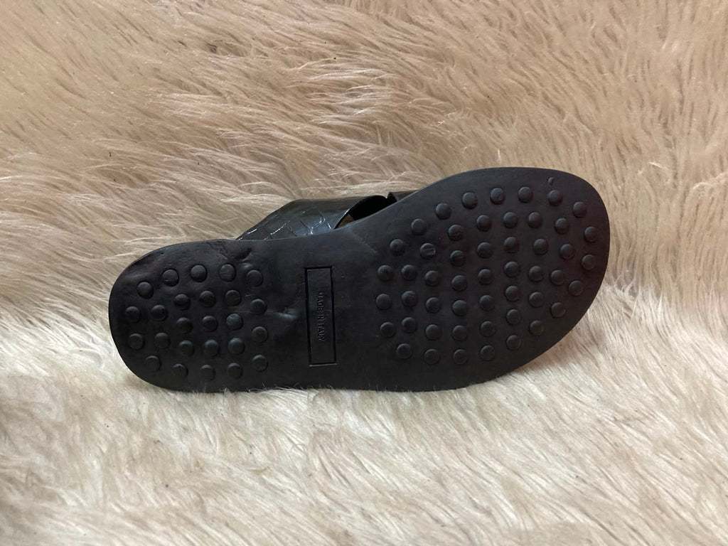 Russell & Bromley