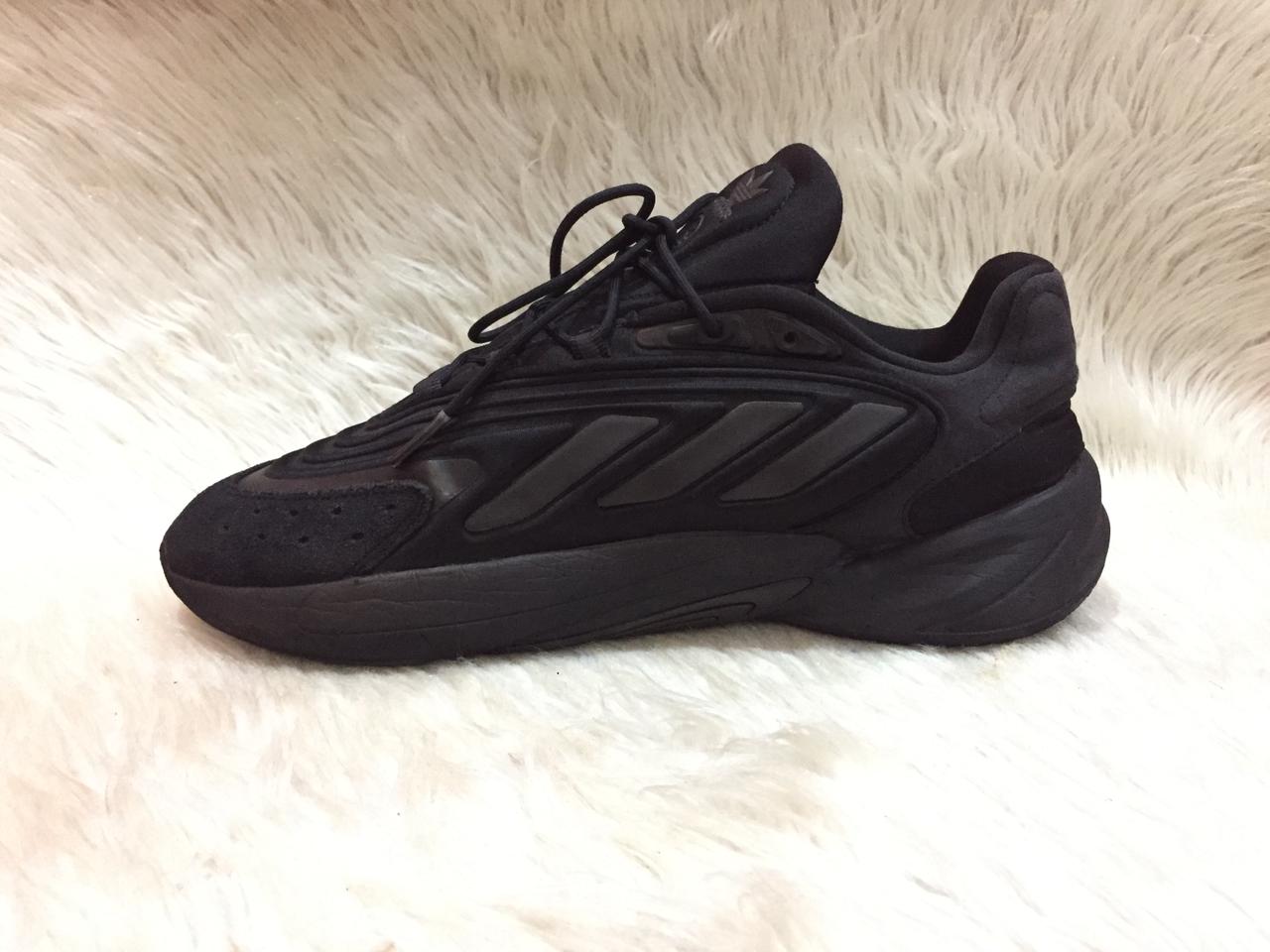 Adidas Ozelia