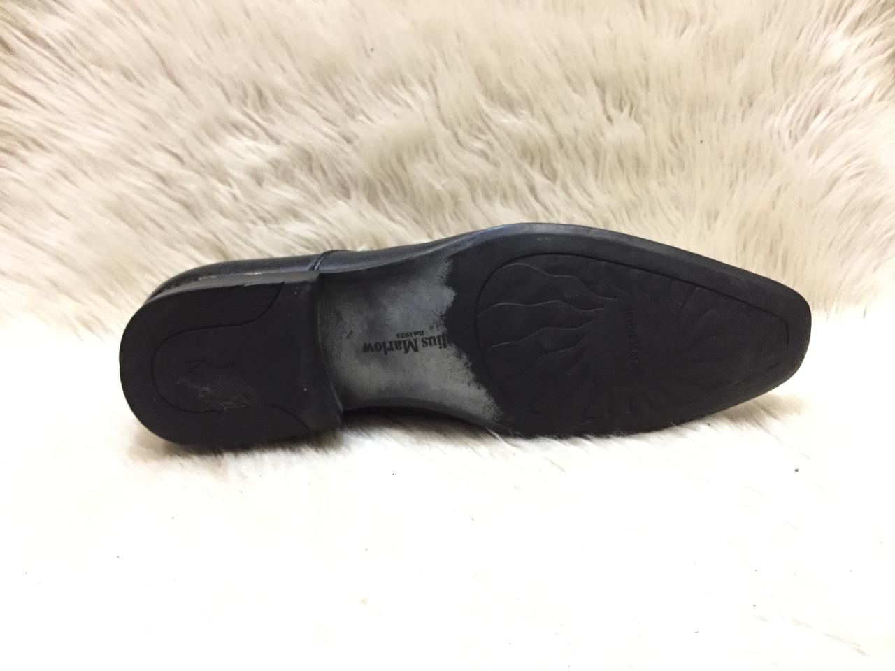 Julius marlow black leather loafer