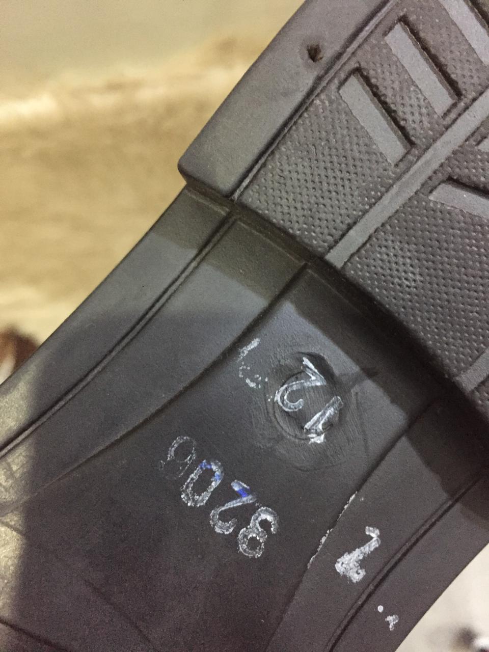 Dark brown calf leather oxford