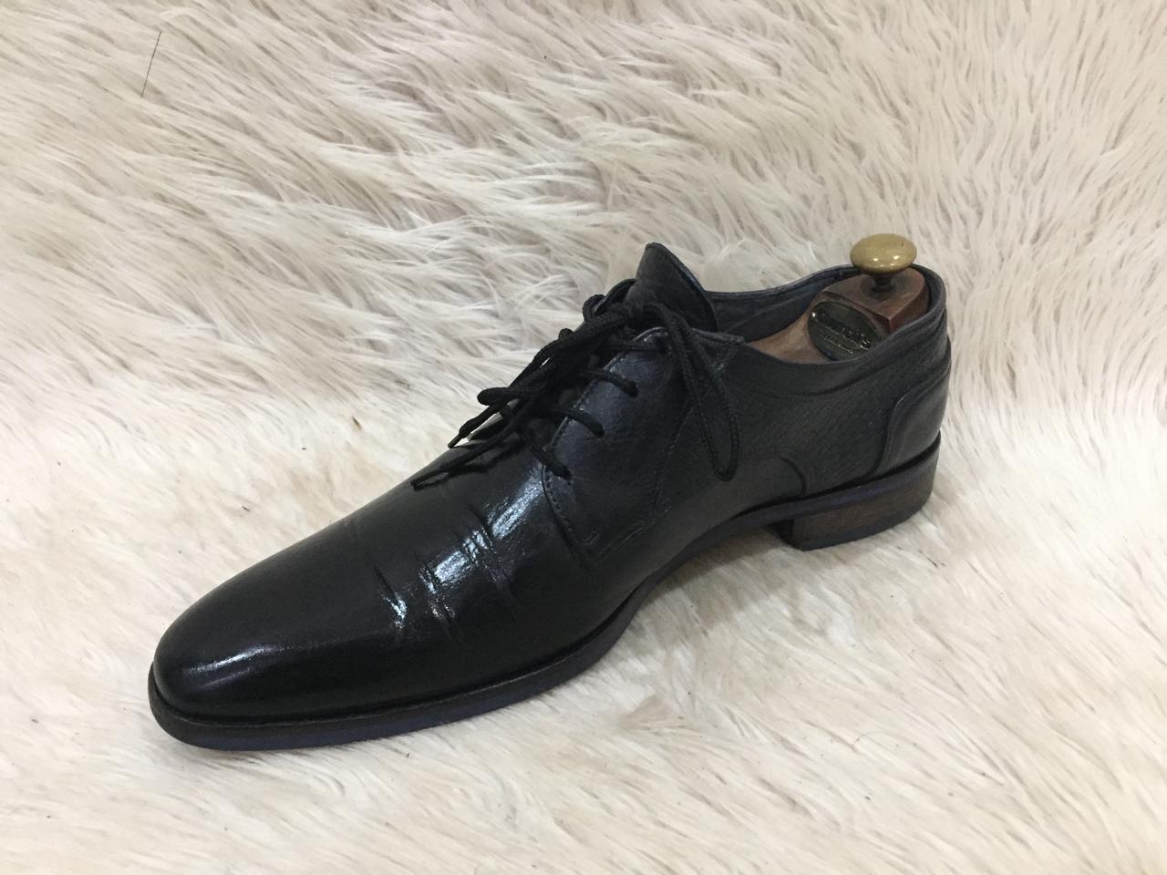 Damiani black leather formal shoe