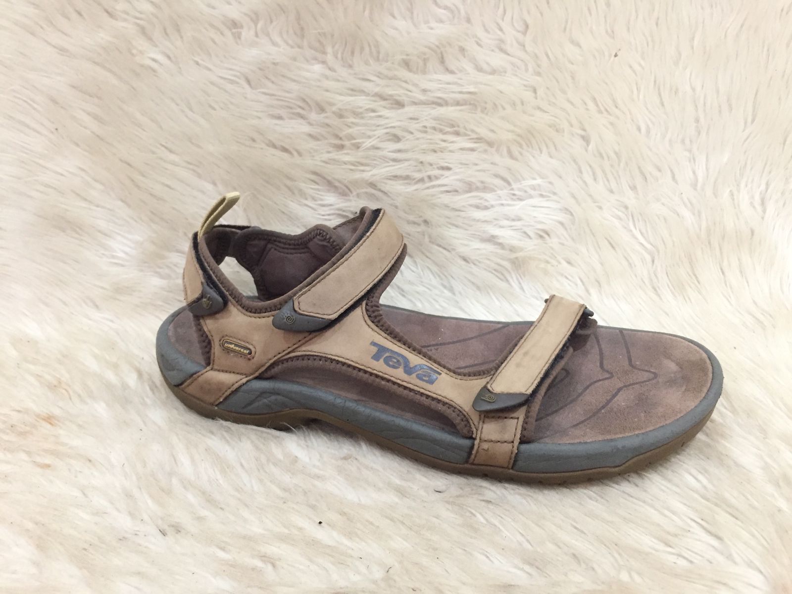 Teva Tanza Leather sandal