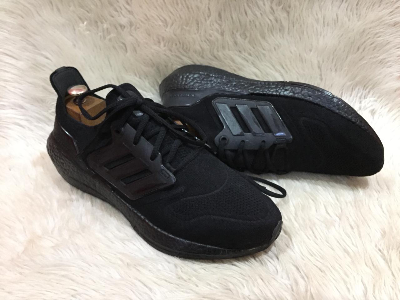 Adidas Ultraboost 22 running shoe