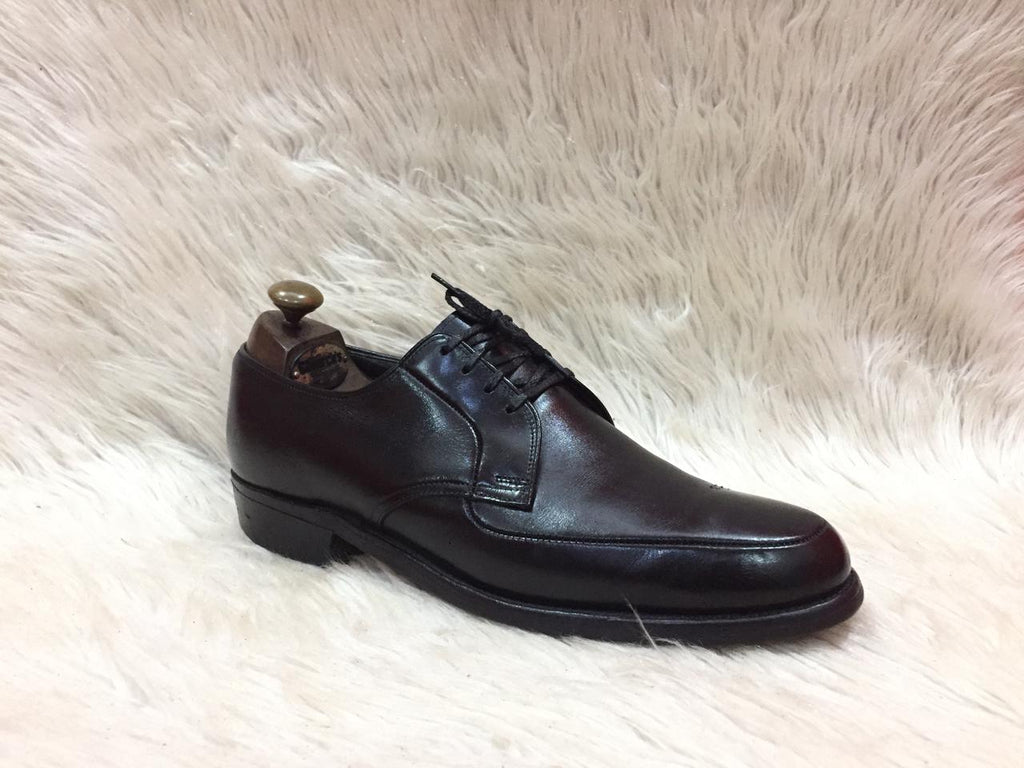 Nun bush lace-up dress shoes.