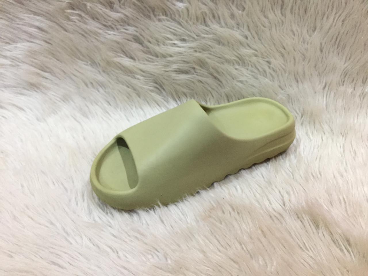 Adidas Yeezy Slide