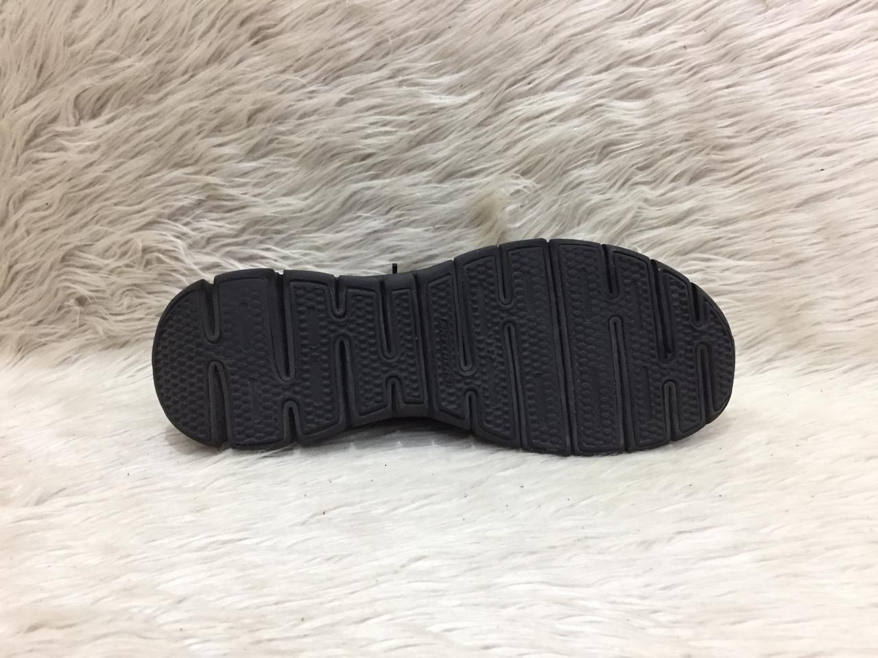 WOMEN'S TRACK - NEW STAPLE SNEAKER