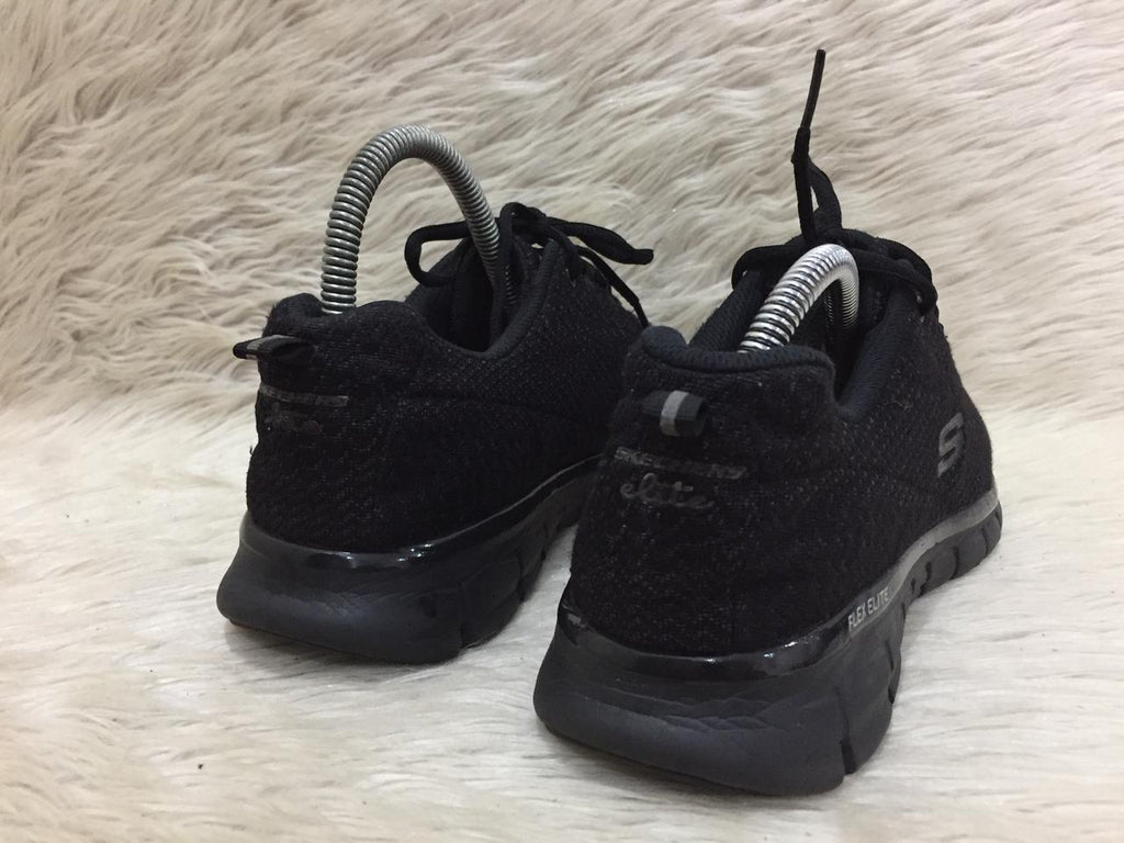 WOMEN'S TRACK - NEW STAPLE SNEAKER