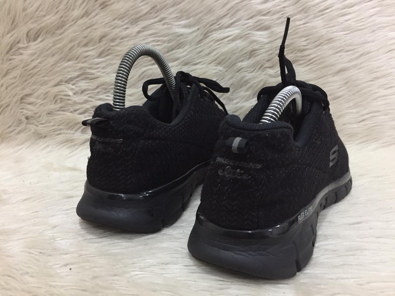 WOMEN'S TRACK - NEW STAPLE SNEAKER