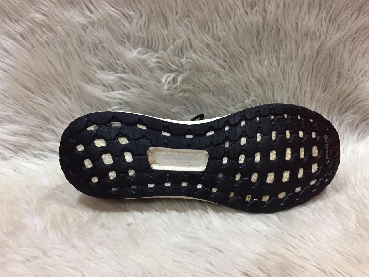 Adidas UltraBoost 19 men's running shoes