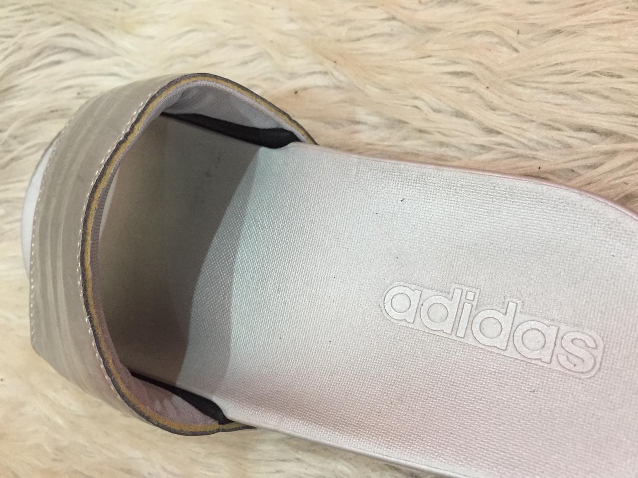 Adidas Adilette Comfort Slide