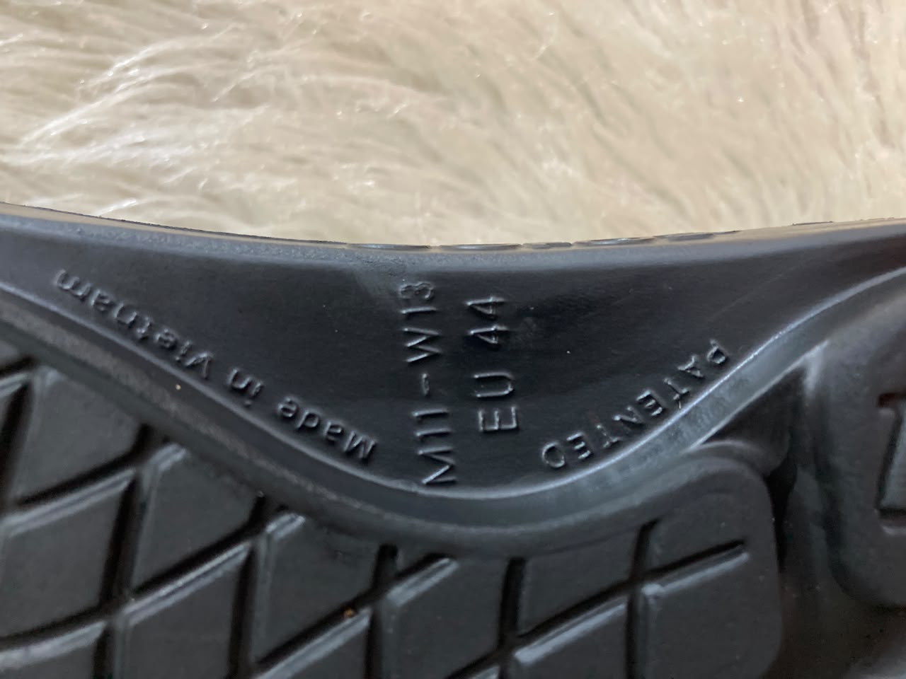 OOFOS OOahh Slide Sandals