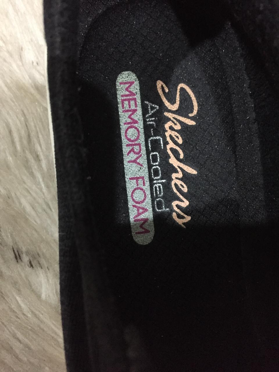 Skechers Madison Ave