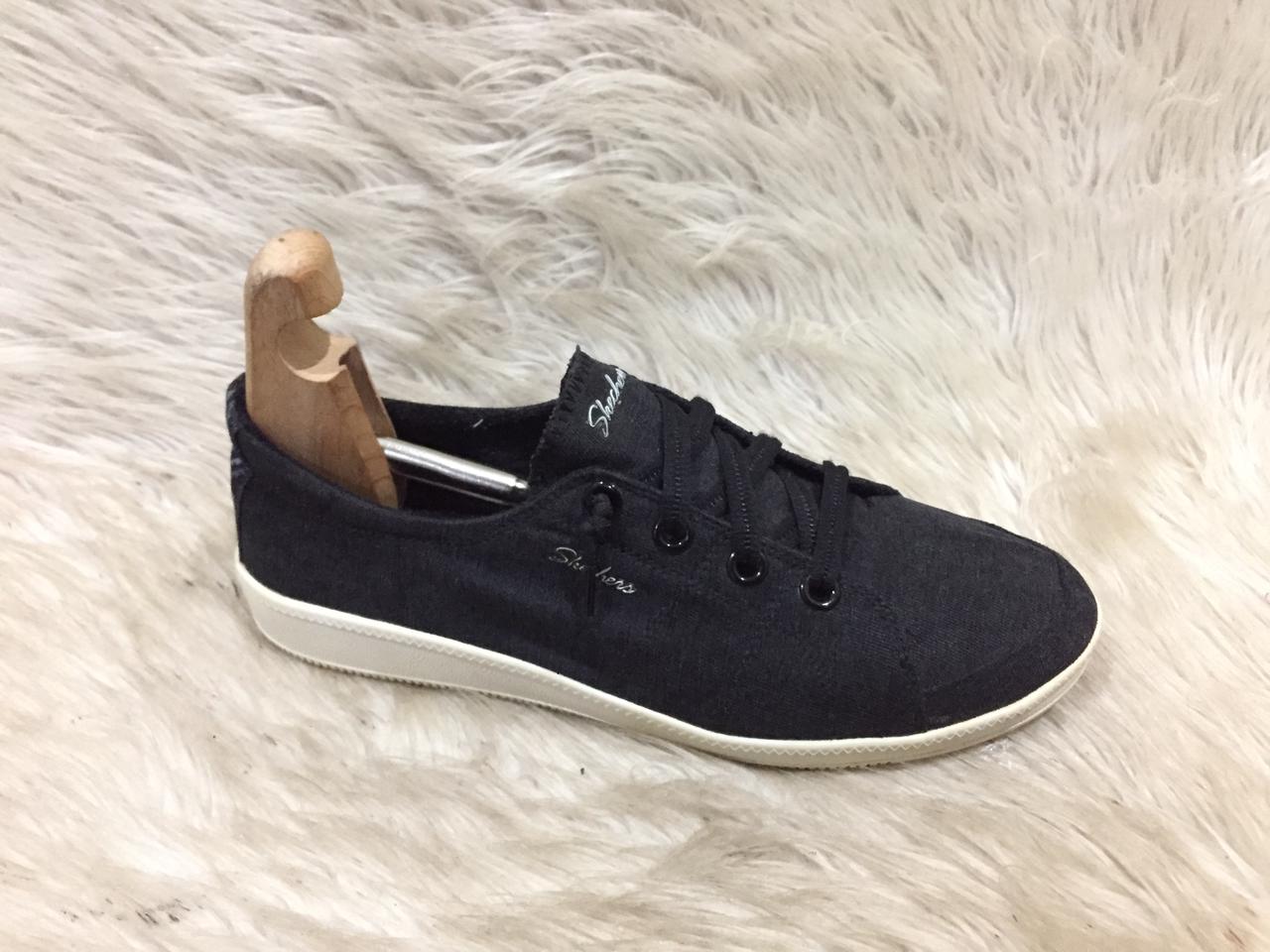 Skechers Madison Ave