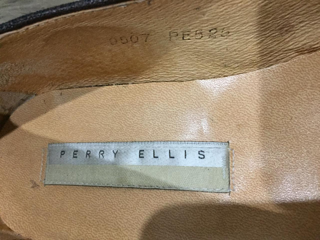 Perry ellis men's leather loafer.