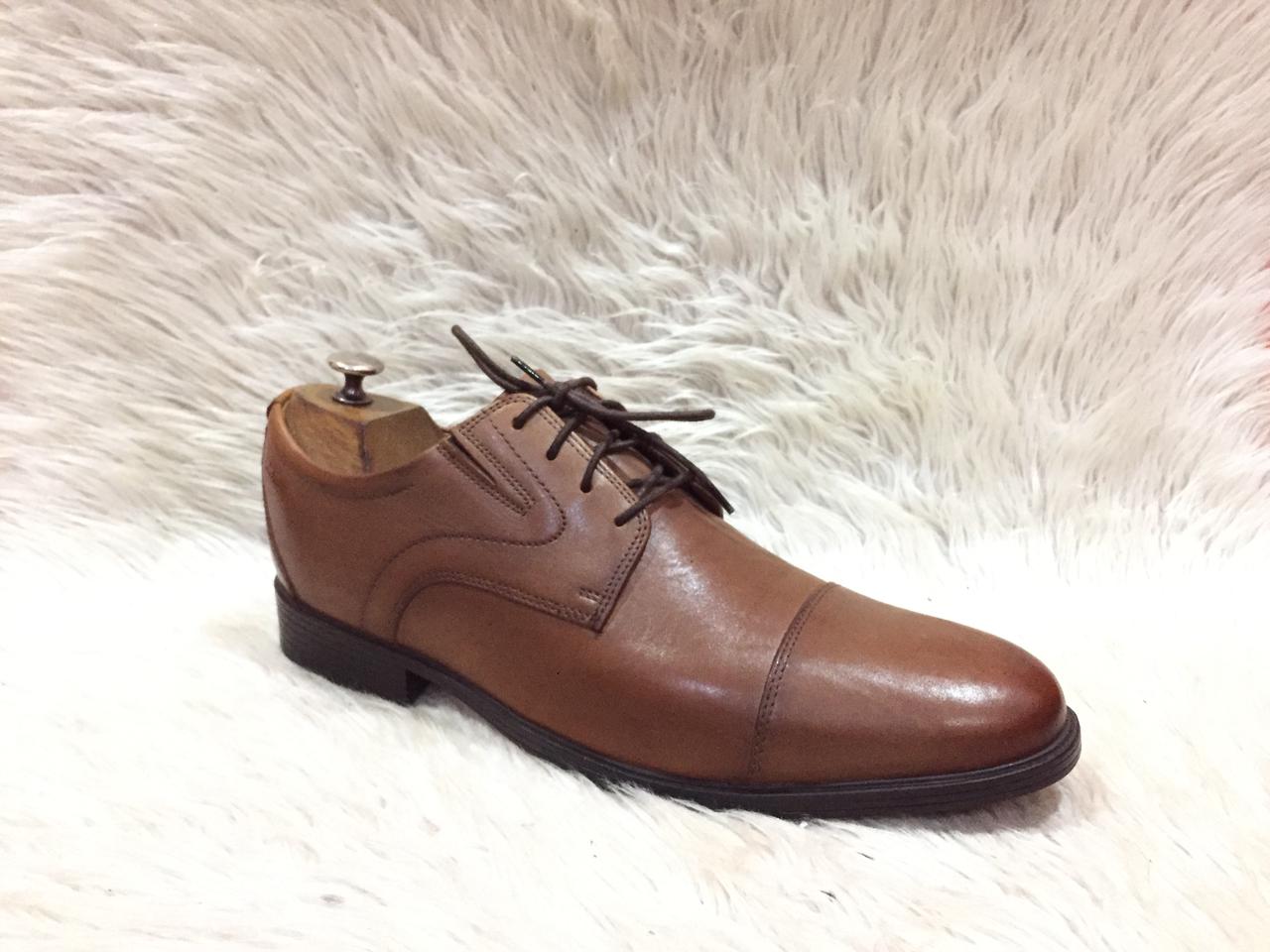 Clarks Men's Whiddon Cap or Tilden Cap derby shoes