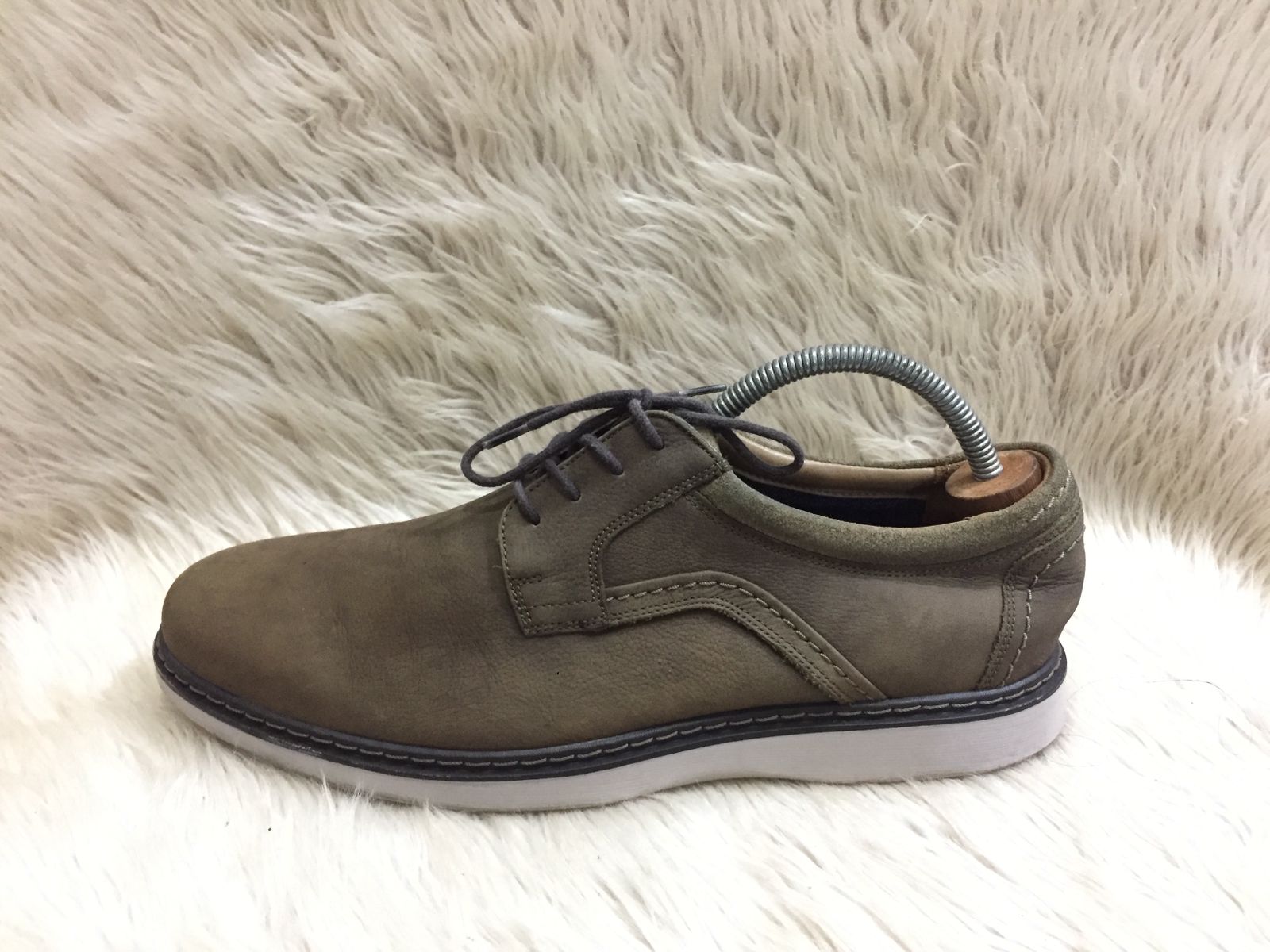 Clarks Un Geo Lace  Wide Fit