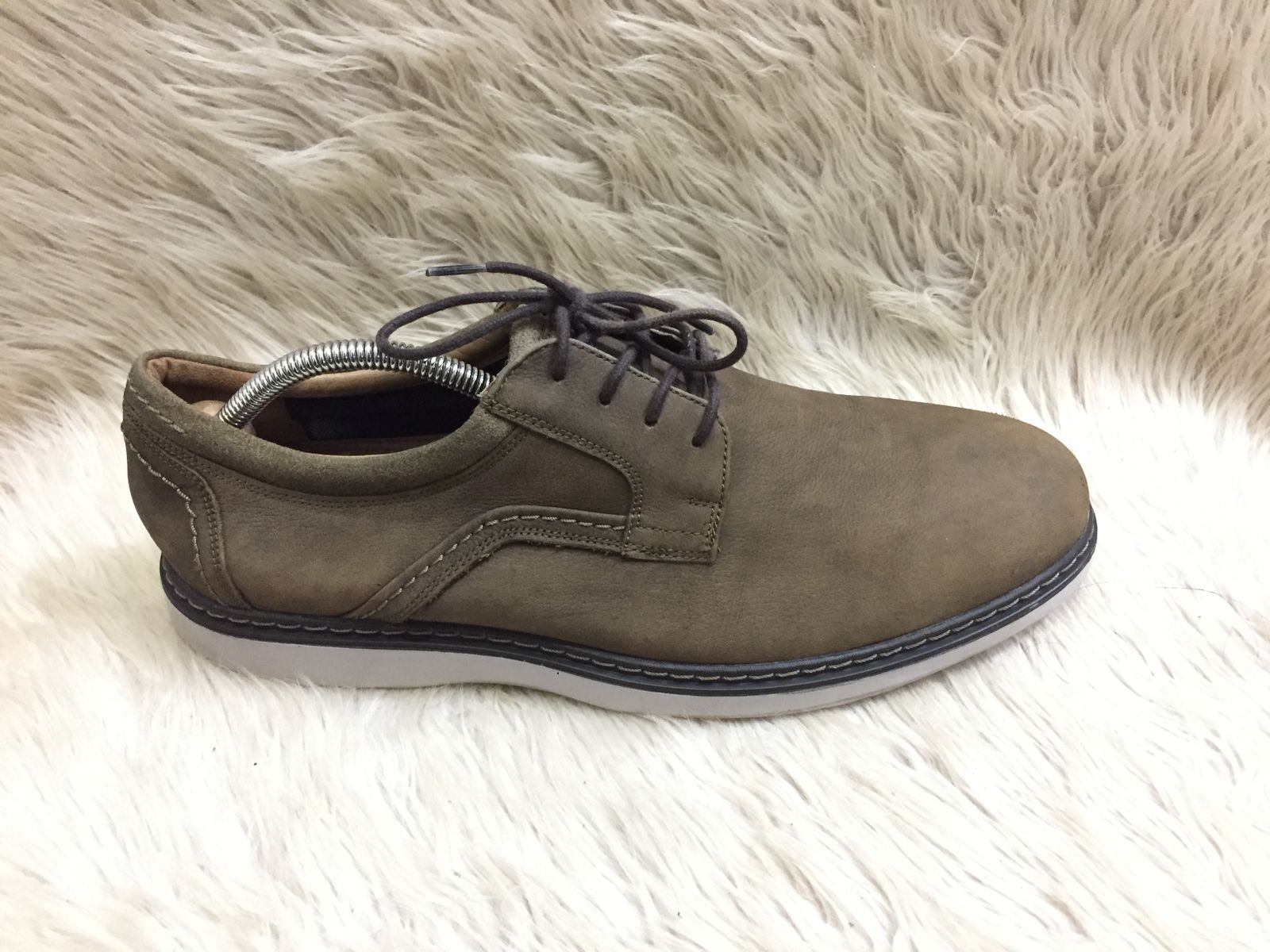 Clarks Un Geo Lace  Wide Fit