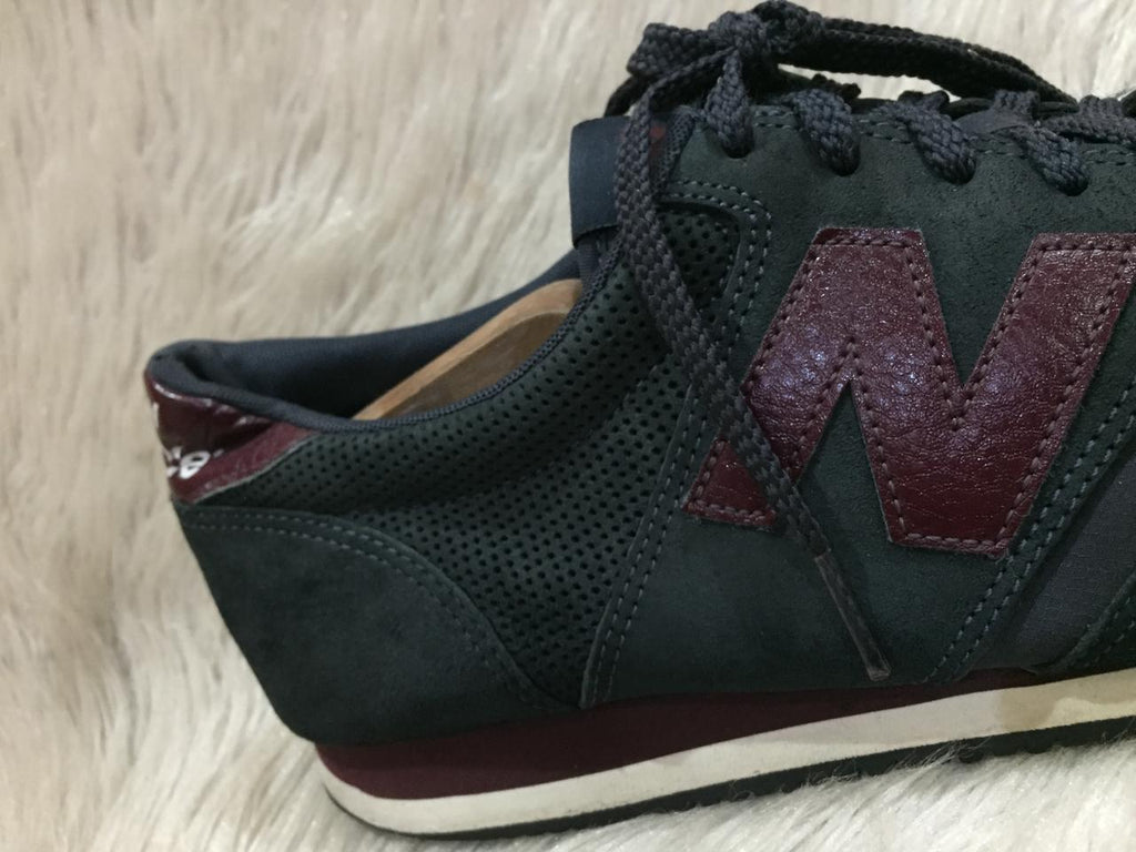 New Balance 420 “Navy” Sneakers