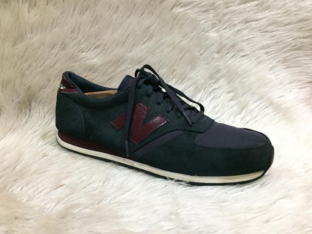 New Balance 420 “Navy” Sneakers