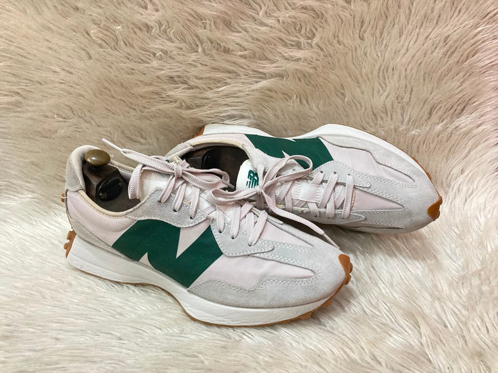 New Balance 327