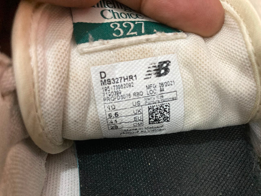 New Balance 327