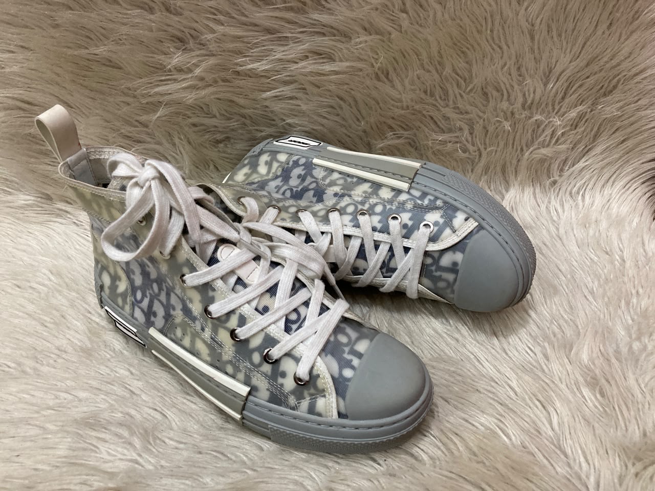 Dior B23