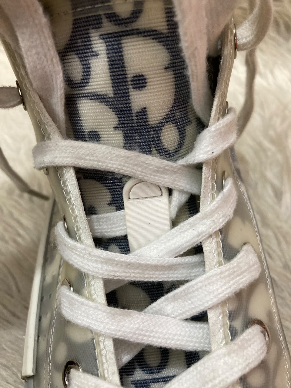 Dior B23