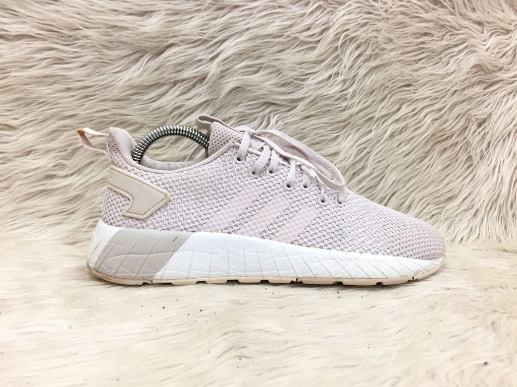Neo adidas Questar BYD