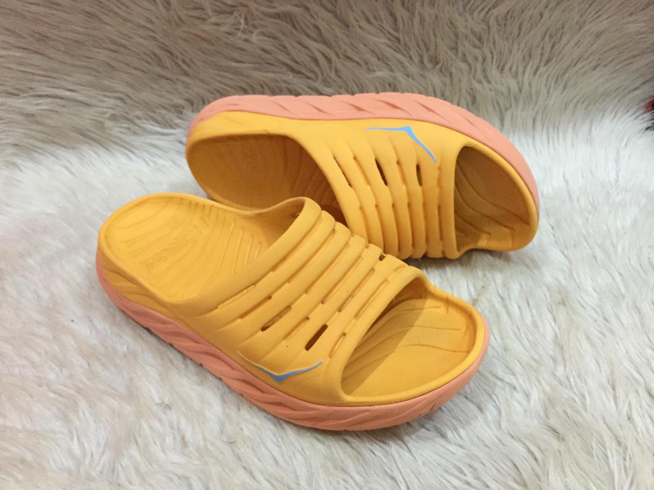 Hoka One One Ora