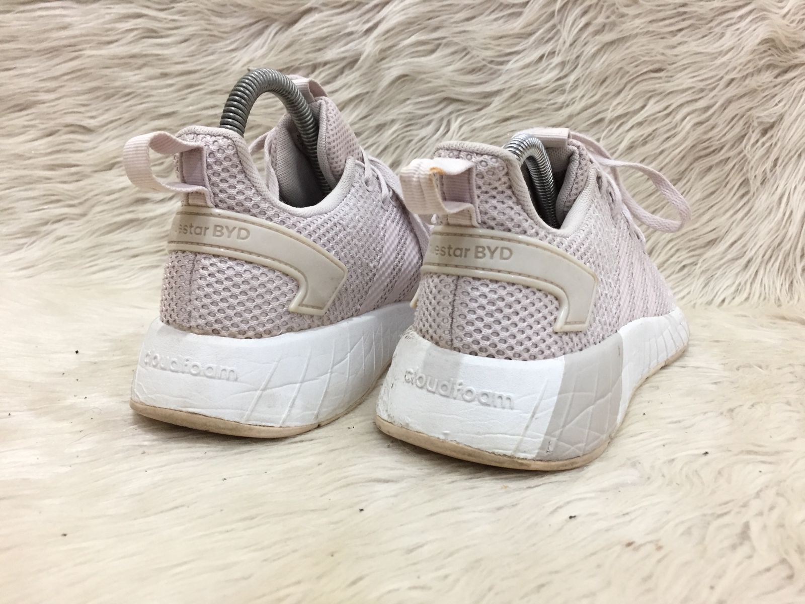 Neo adidas Questar BYD