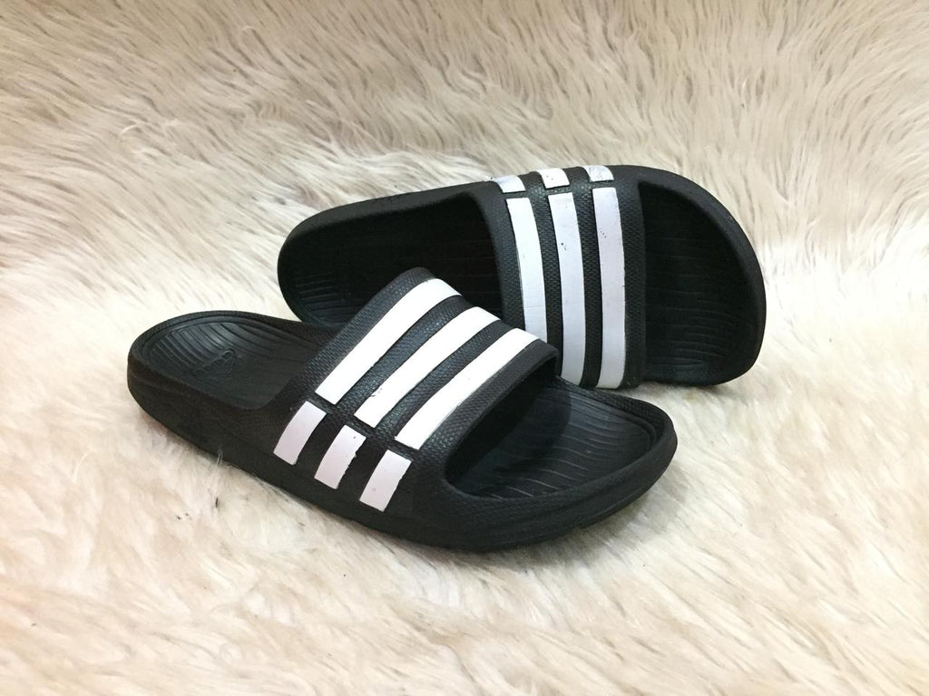 Adidas Duramo