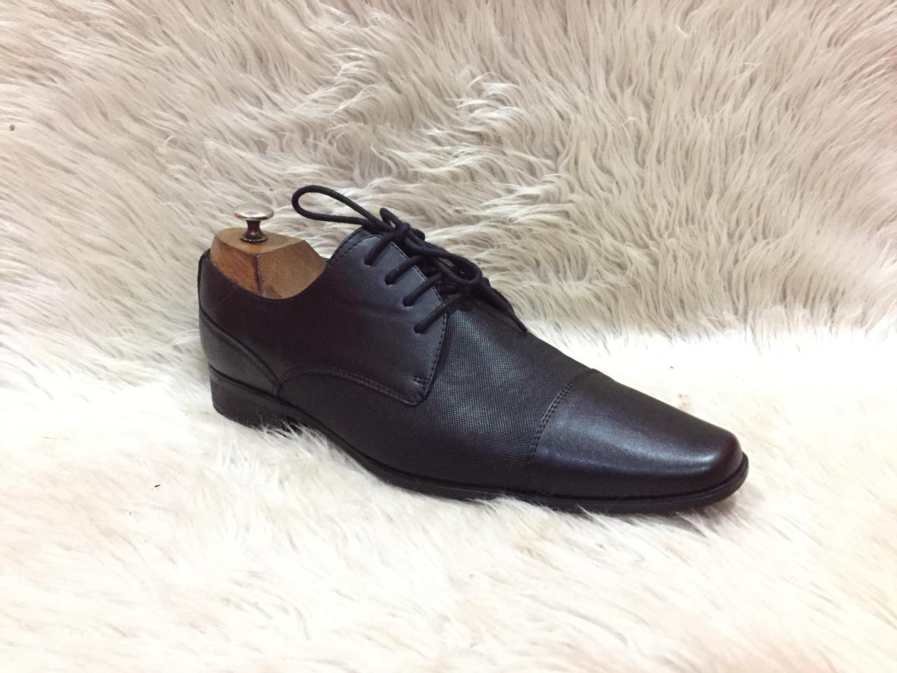 Calvin Klein Bachman Diamond Embossed