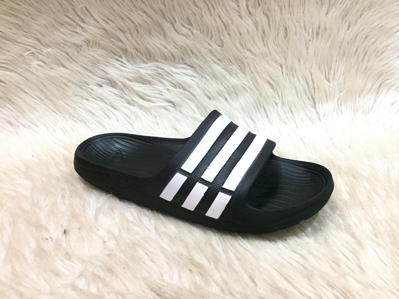 Adidas Duramo